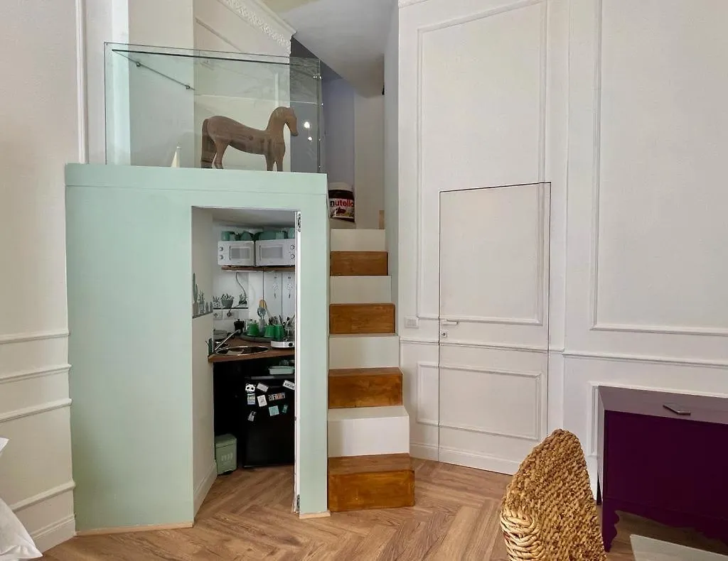 Happy Family Apartments Cairoli Studio Genoa