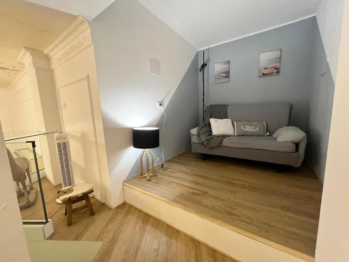 Happy Family Apartments Cairoli Studio Genoa 0*,  Italy