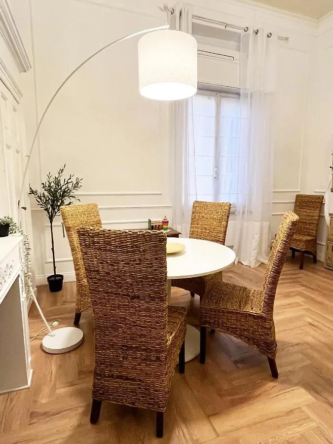 Happy Family Apartments Cairoli Studio Genoa Italy